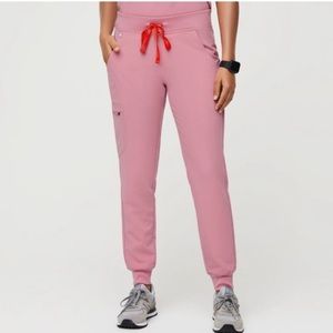 Limited edition Chalk Pink FIGS